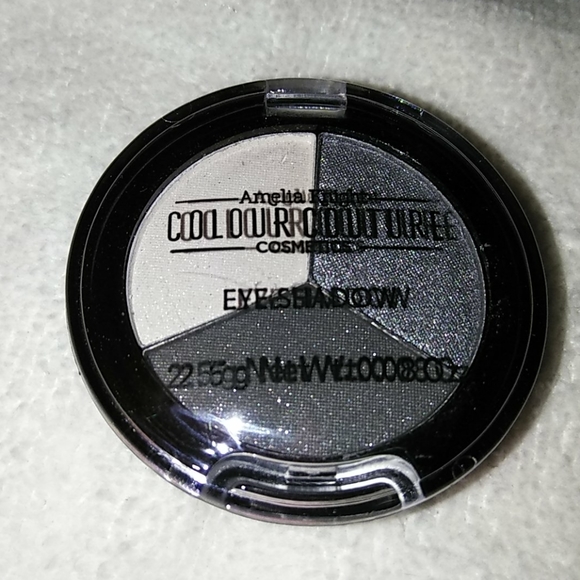Angela Knight Colour Couture Eye Shadow - Picture 2 of 4
